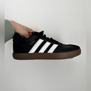 Adidas Mens/Women's Black and White Stripe Sneakers
